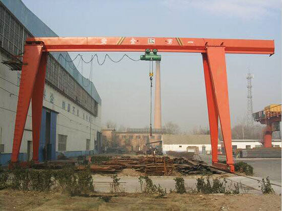 MH型3-16噸電動(dòng)葫蘆單梁門式起重機(jī)（箱體形狀）